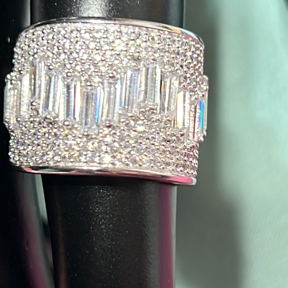 Bella Luce ring - Picture 5 of 8